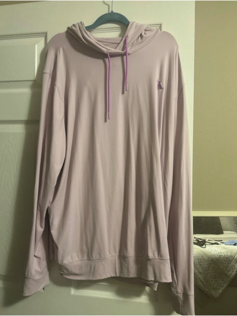 Lightweight women’s hoodie